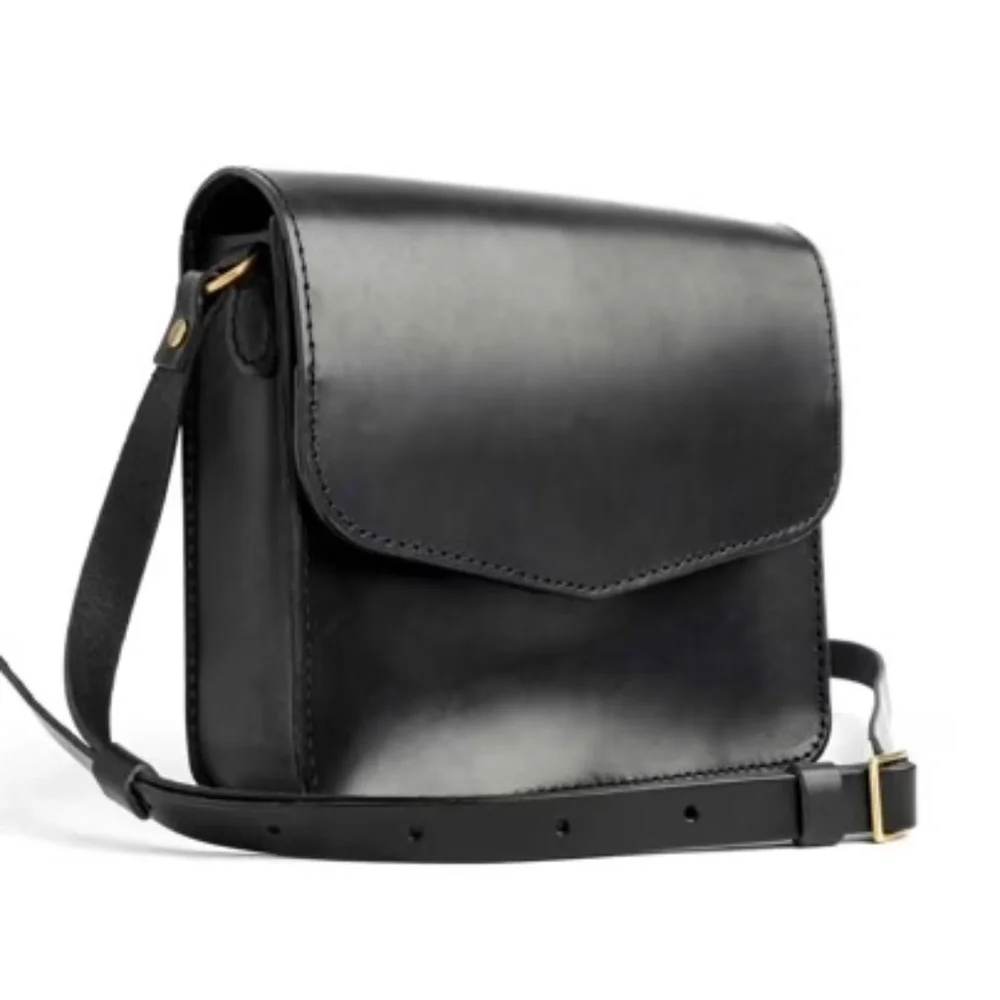 Portland Leather Hawthorne Crossbody Bag - Picture 3 of 8